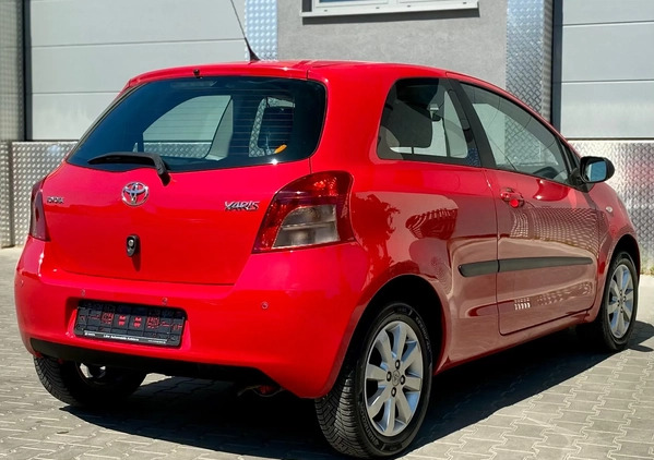 Toyota Yaris cena 11900 przebieg: 137300, rok produkcji 2009 z Pisz małe 232